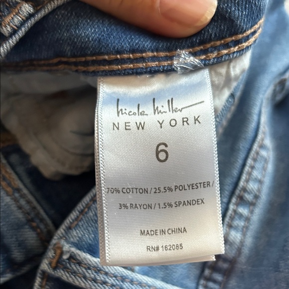 Nicole Miller Soho Blue Skinny Jeans - Picture 5 of 5